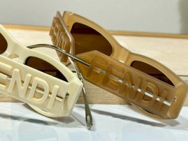 Picture of Fendi Sunglasses _SKUfw56678706fw